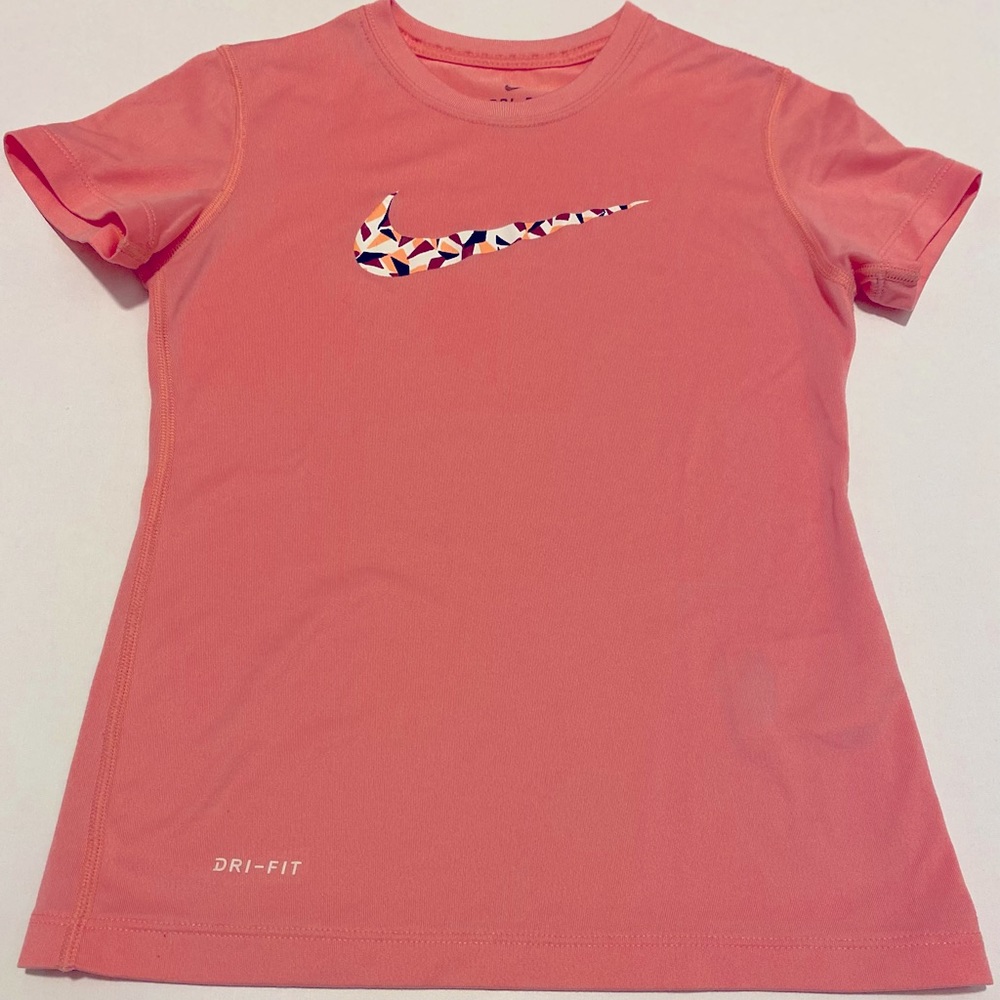 Nike | Girl’s Dri-Fit Shirt